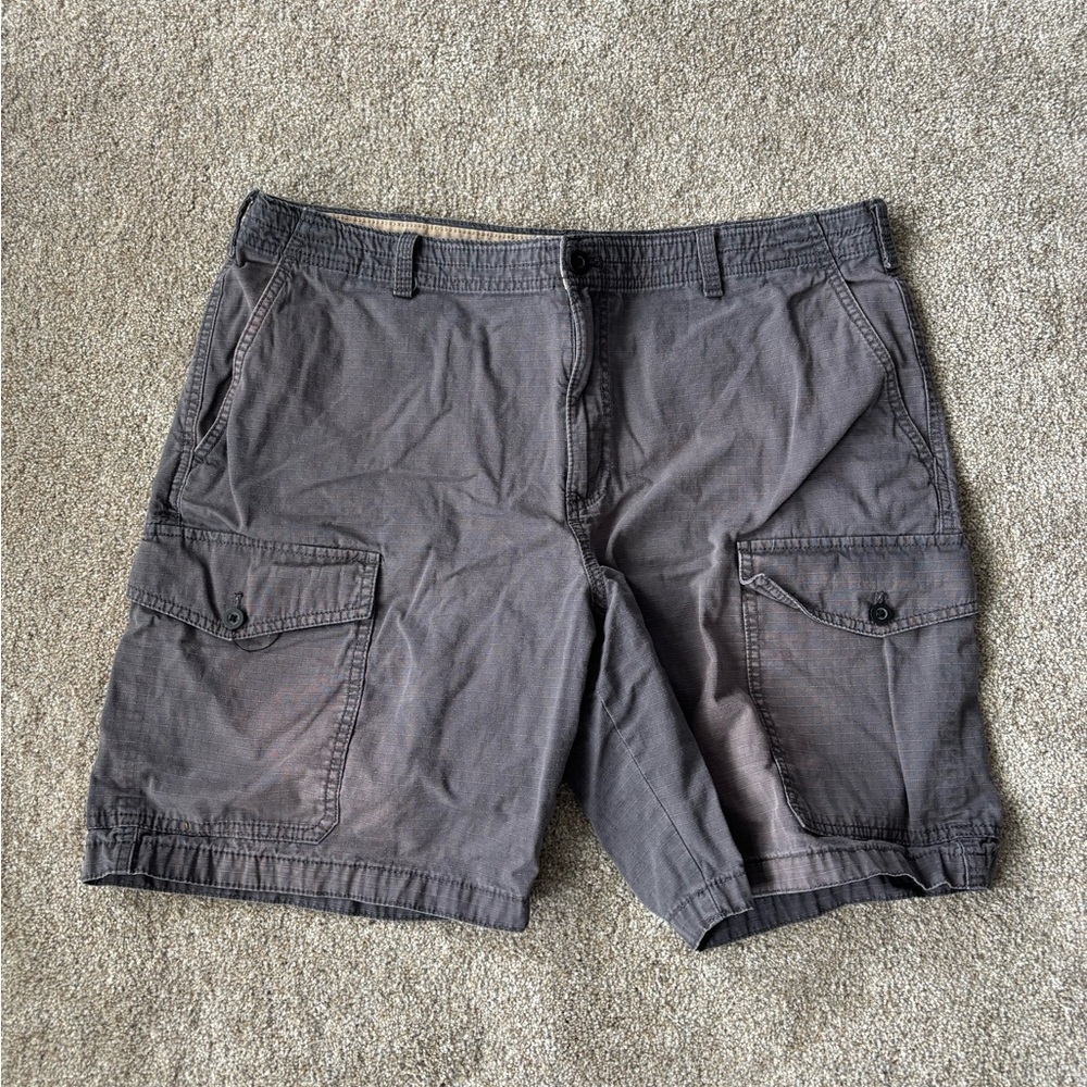 Izod Men's Dark Gray Cargo Shorts with Button-Flap Pockets